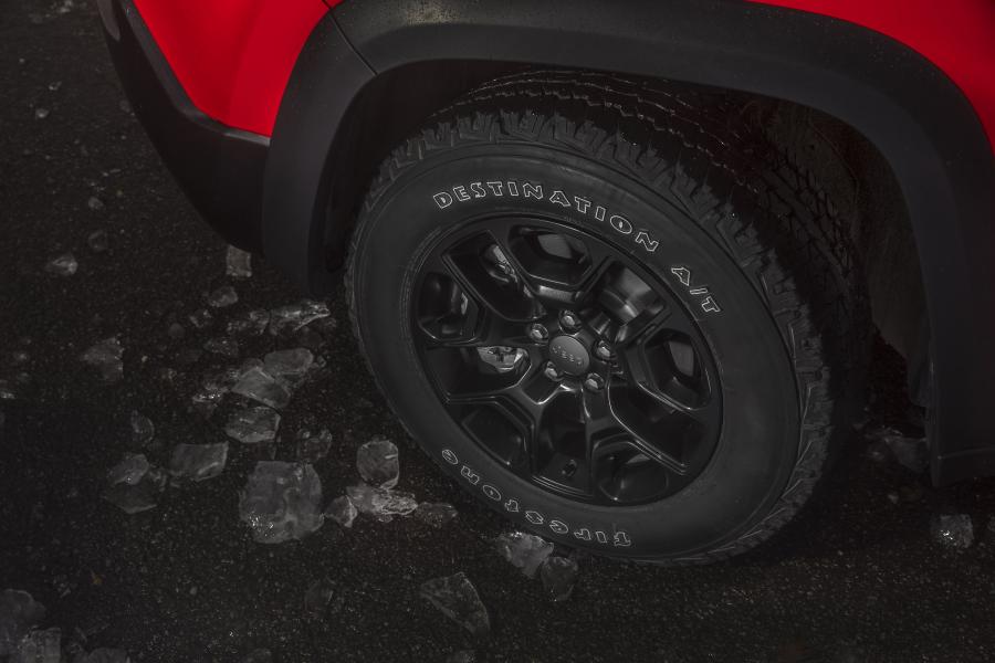 Колеса Jeep Cherokee Trailhawk (KL) 2018 года  (NA) (фото 26 из 49)